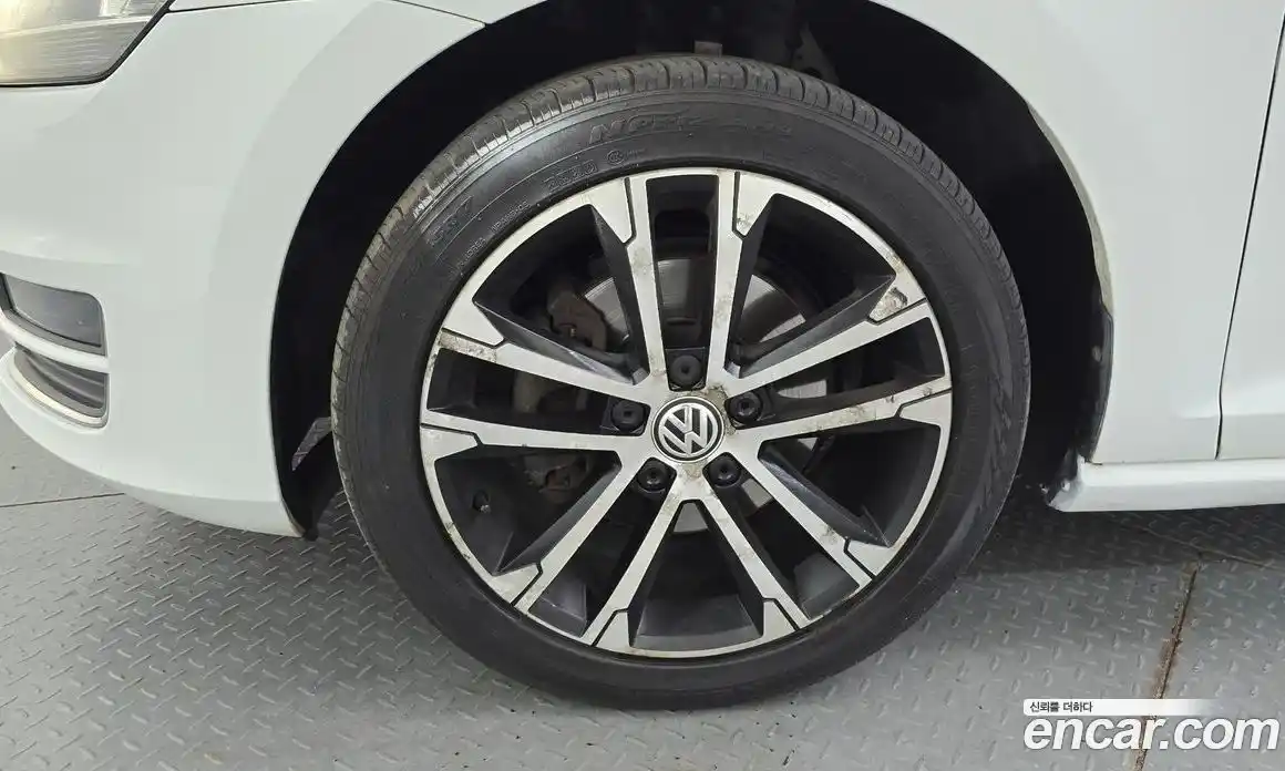 Volkswagen Golf 2015 2.0 автомат (гидро), фото 5