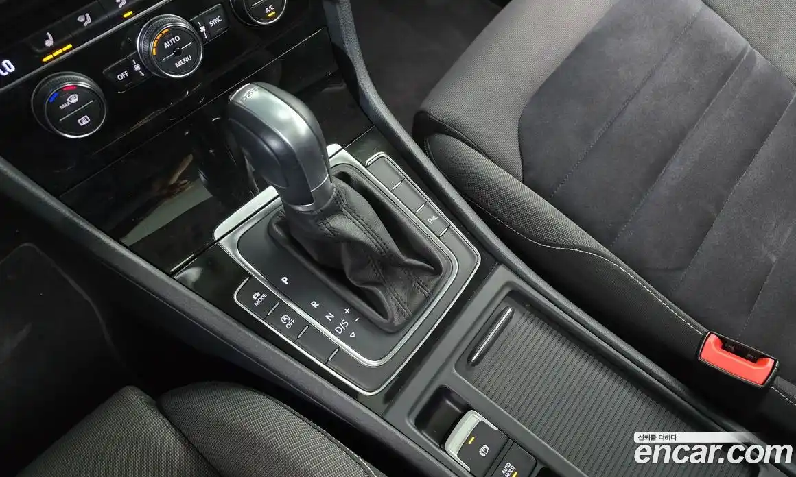 Volkswagen Golf 2015 2.0 автомат (гидро), фото 9