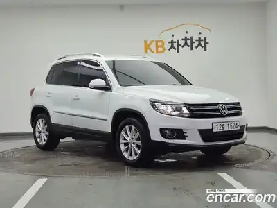 Volkswagen Tiguan 2015 2.0 автомат (гидро), миниатюра 2
