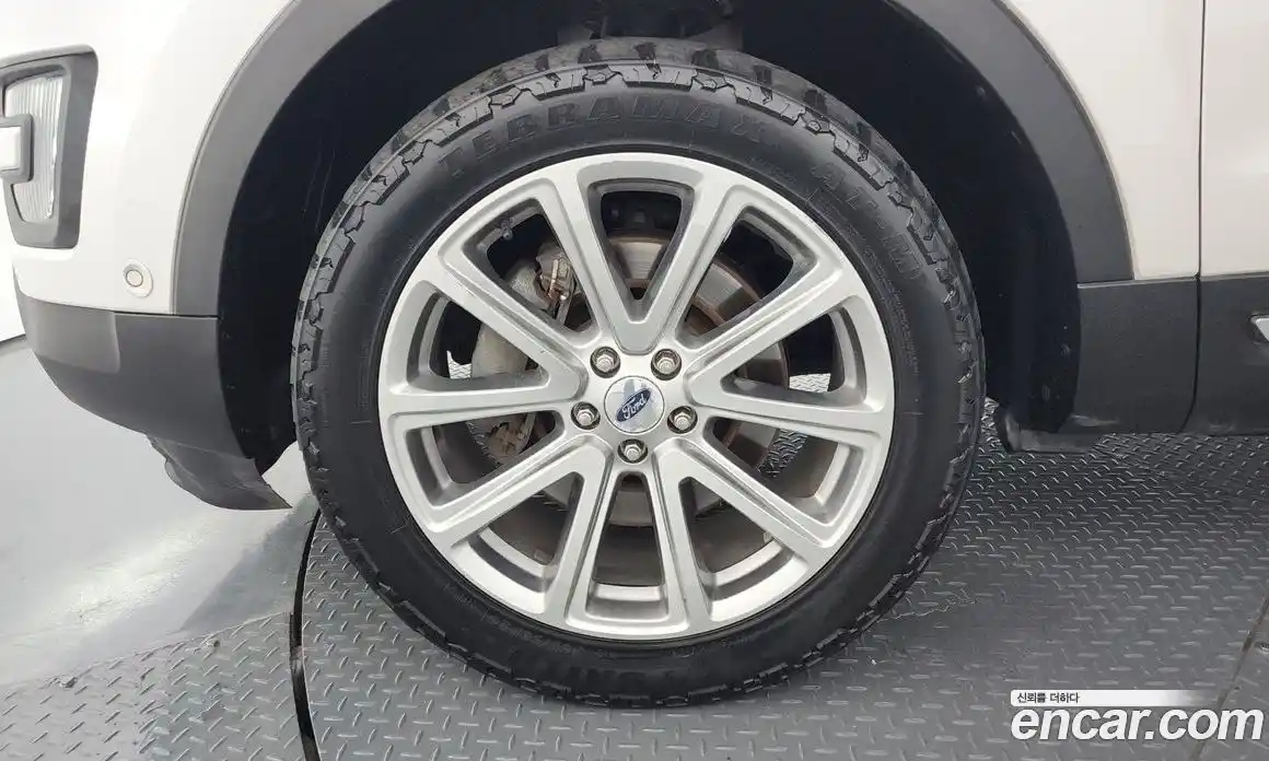 Ford Explorer 2015 2.3 автомат (гидро), фото 5