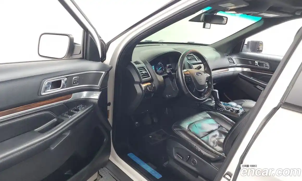 Ford Explorer 2015 2.3 автомат (гидро), фото 10