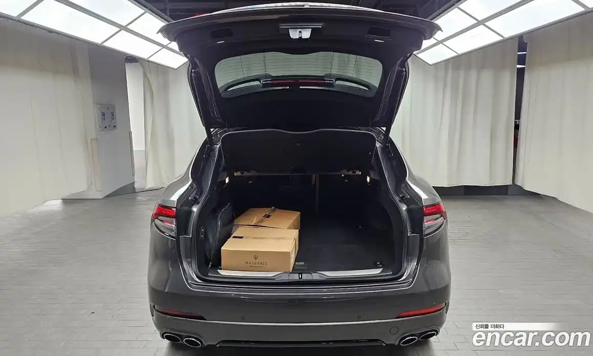 Maserati Levante 2018 3.0 автомат (гидро), фото 20 Maserati Levante 2018 3.0 автомат (гидро), фото 20