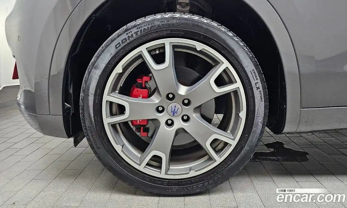 Maserati Levante 2018 3.0 автомат (гидро), фото 5 Maserati Levante 2018 3.0 автомат (гидро), фото 5