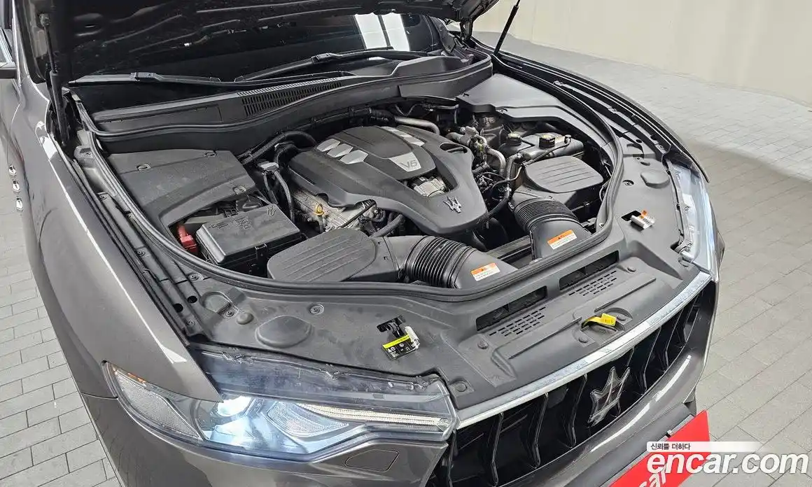 Maserati Levante 2018 3.0 автомат (гидро), фото 6 Maserati Levante 2018 3.0 автомат (гидро), фото 6