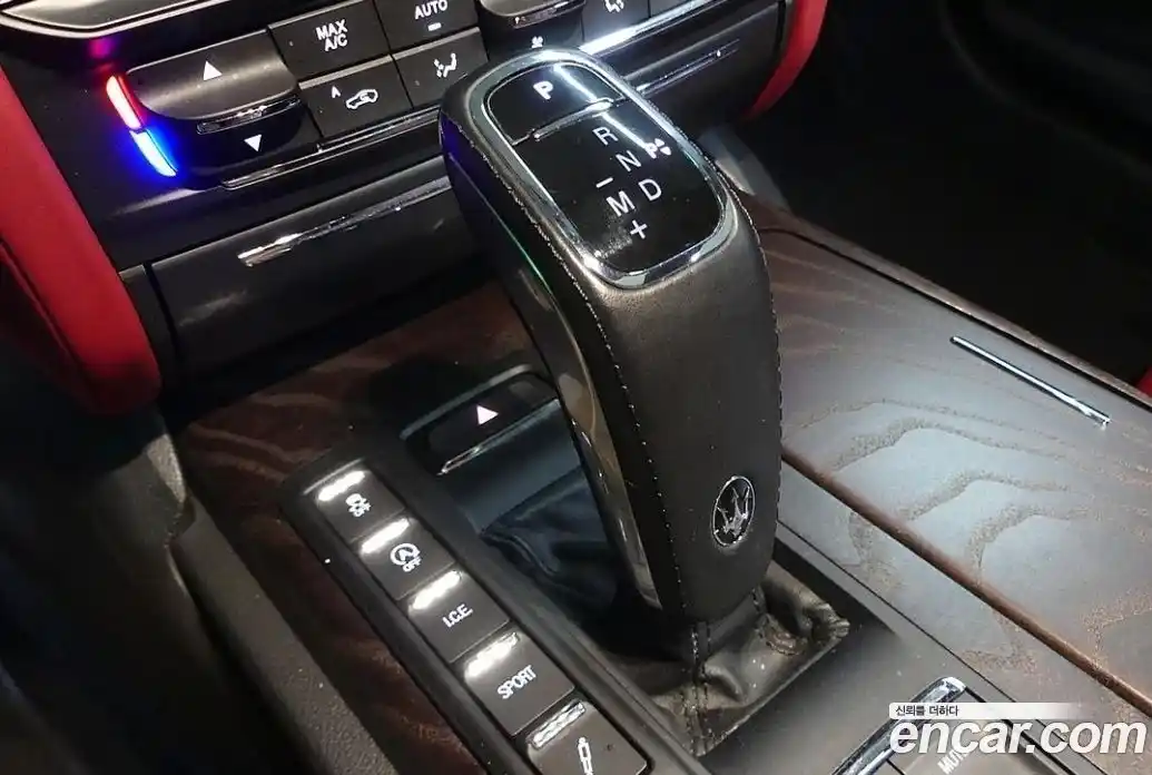 Maserati Quattroporte 2022 3.0 автомат (гидро), фото 16 Maserati Quattroporte 2022 3.0 автомат (гидро), фото 16