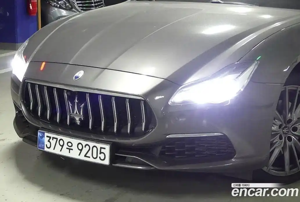 Maserati Quattroporte 2022 3.0 автомат (гидро), фото 3 Maserati Quattroporte 2022 3.0 автомат (гидро), фото 3