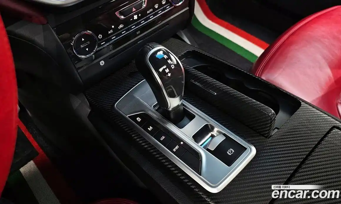 Maserati Ghibli 2014 3.0 автомат (гидро), фото 9 Maserati Ghibli 2014 3.0 автомат (гидро), фото 9