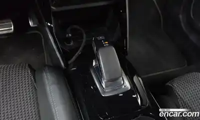Peugeot 208 2022 0.1 автомат (гидро), миниатюра 11