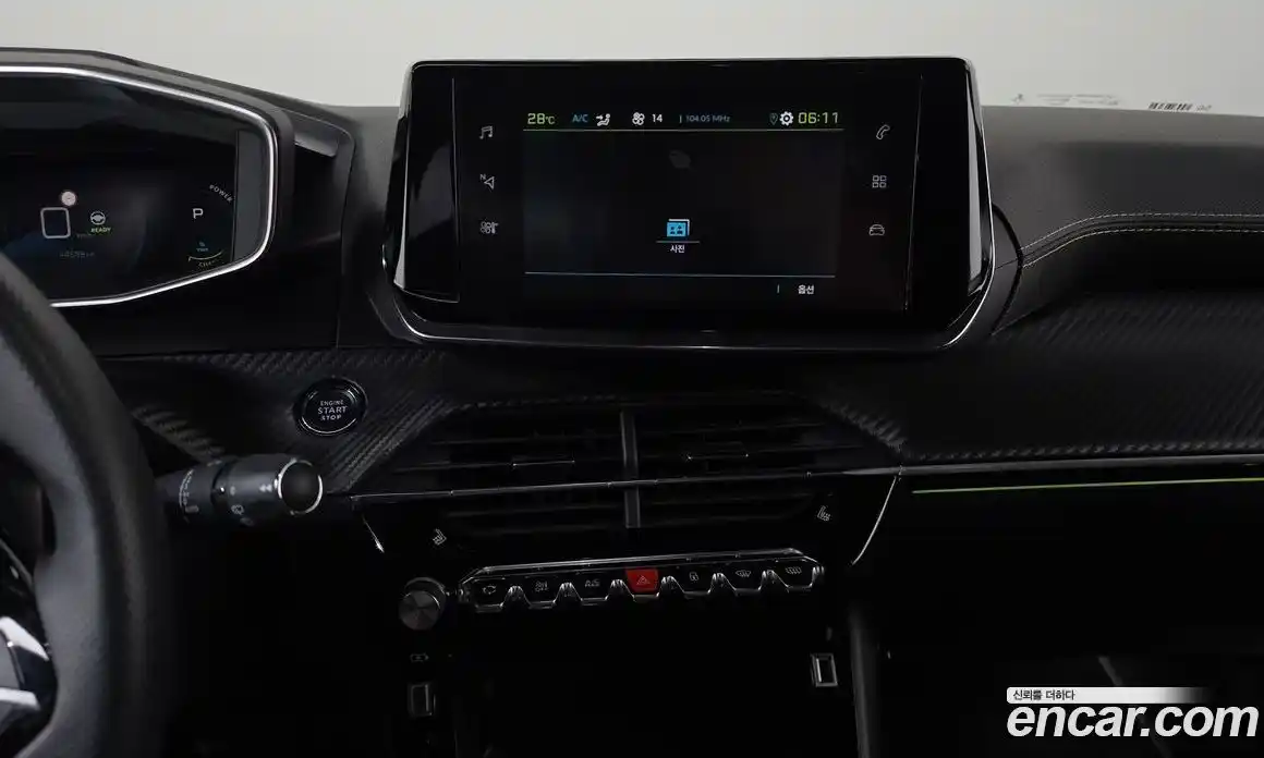 Peugeot 208 2022 0.1 автомат (гидро), фото 18