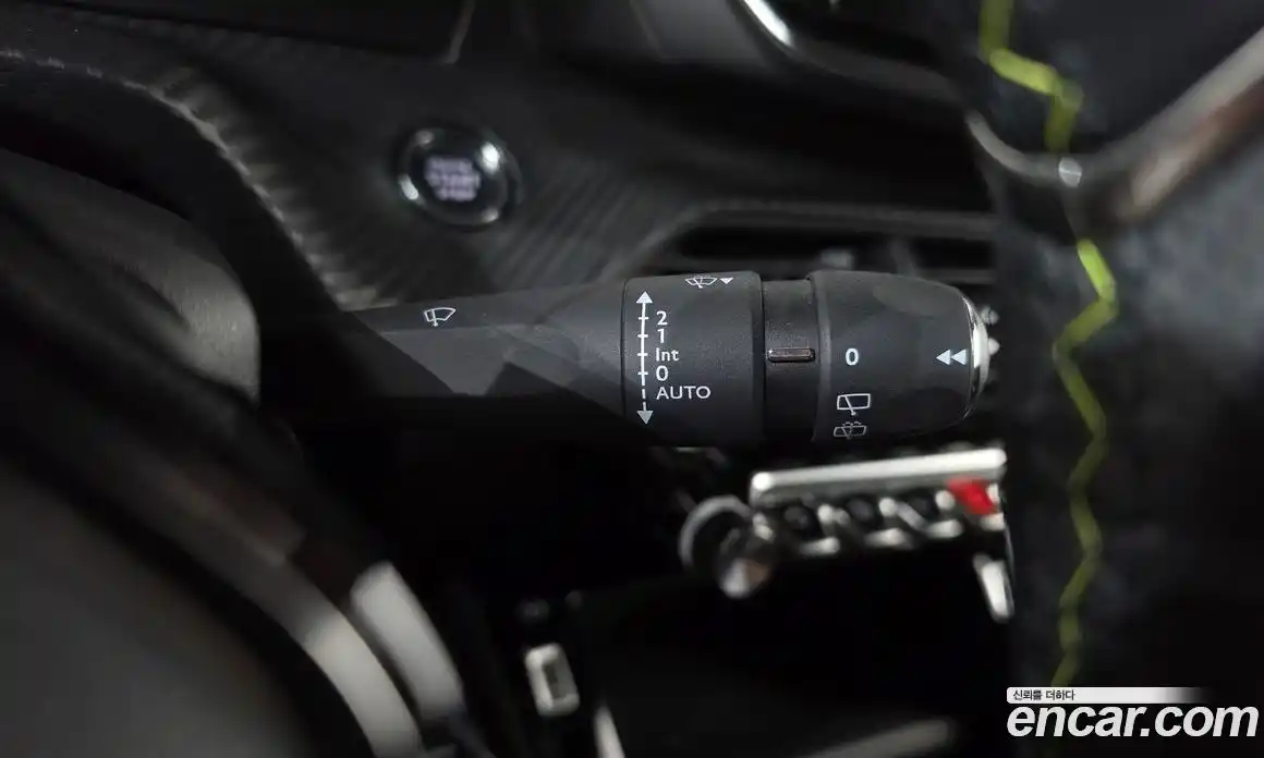 Peugeot 208 2022 0.1 автомат (гидро), фото 27