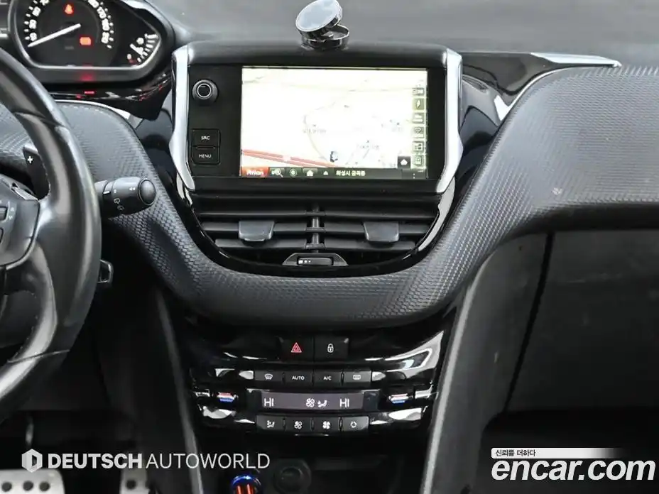 Peugeot 2008 2015 1.6 автомат (гидро), фото 12