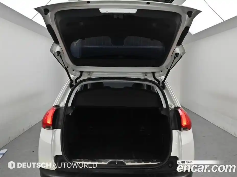 Peugeot 2008 2015 1.6 автомат (гидро), фото 17