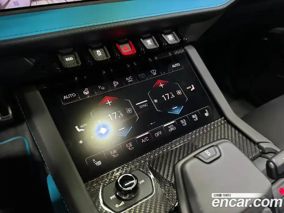 Lamborghini Urus 2025 4.0 автомат (гидро), фото 8 Lamborghini Urus 2025 4.0 автомат (гидро), фото 8