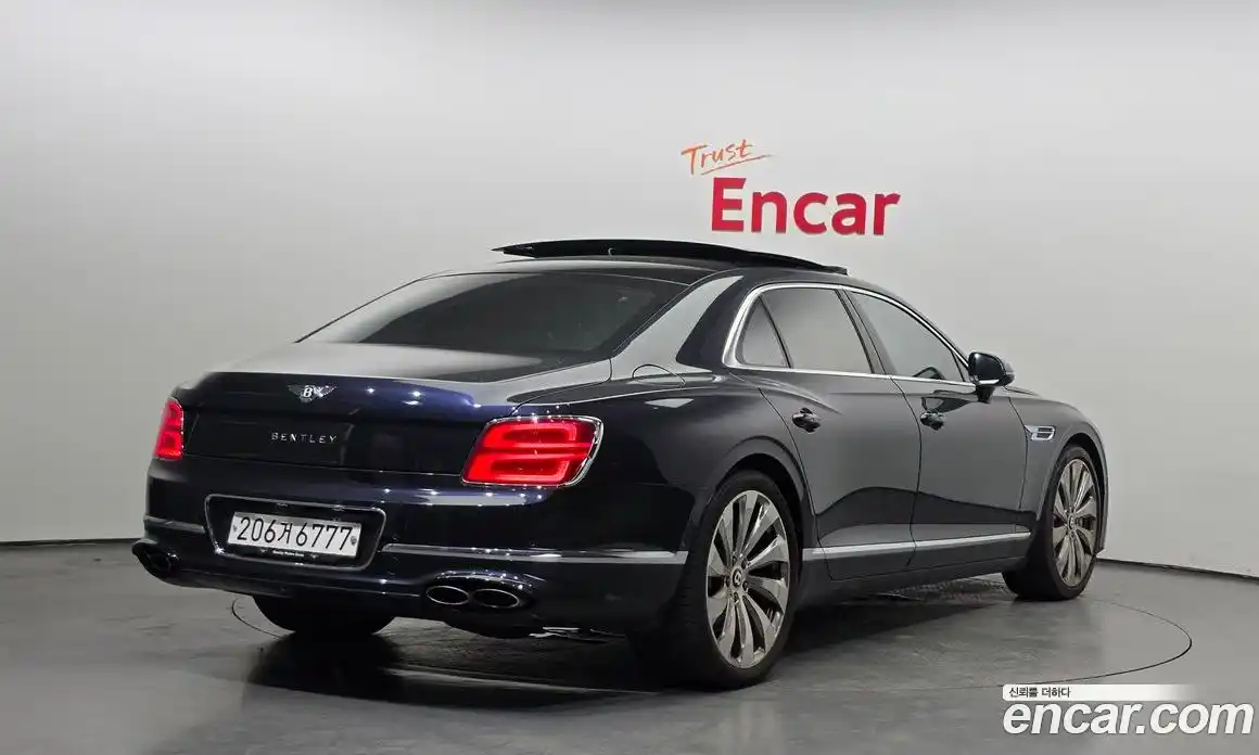 Bentley Flying Spur 2022 4.0 автомат (гидро), фото 2 Bentley Flying Spur 2022 4.0 автомат (гидро), фото 2