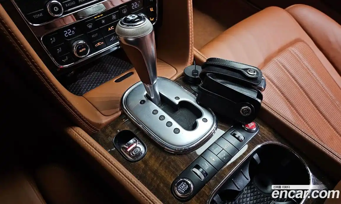Bentley Continental 2013 4.0 автомат (гидро), фото 9 Bentley Continental 2013 4.0 автомат (гидро), фото 9