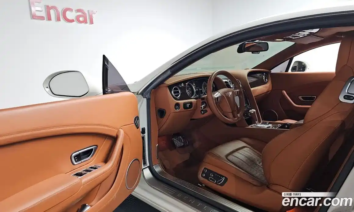 Bentley Continental 2013 4.0 автомат (гидро), фото 10 Bentley Continental 2013 4.0 автомат (гидро), фото 10