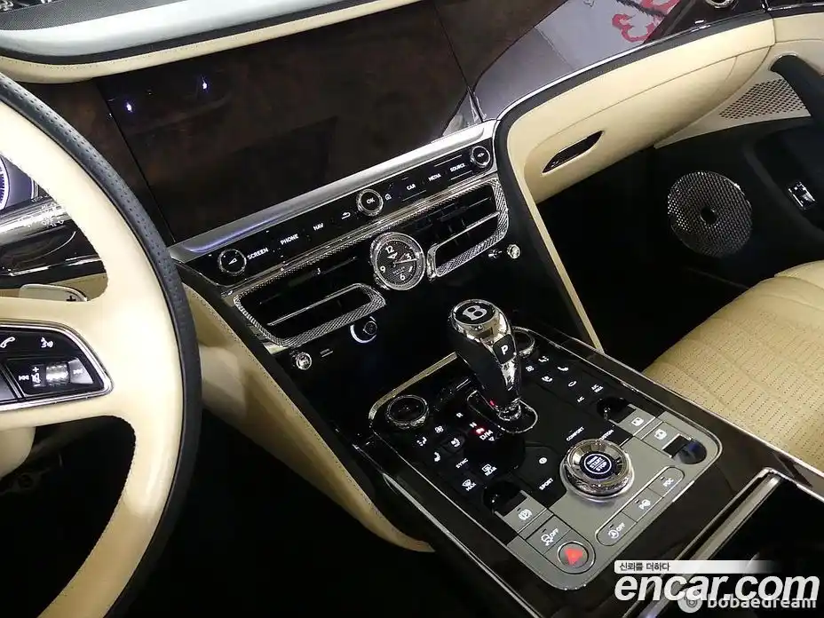Bentley Flying Spur 2022 4.0 автомат (гидро), фото 14