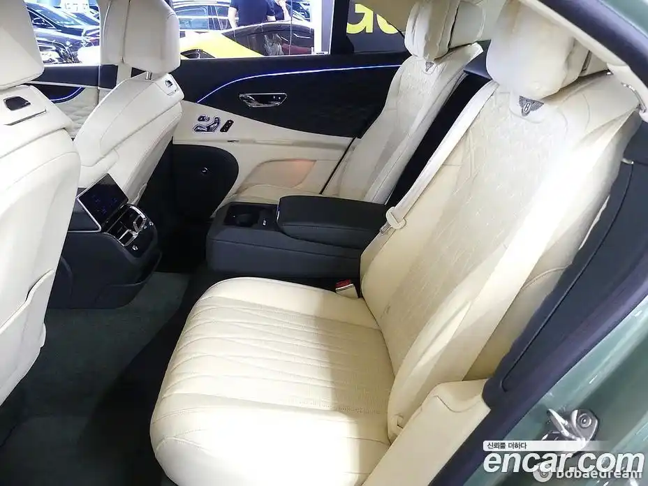 Bentley Flying Spur 2022 4.0 автомат (гидро), фото 19