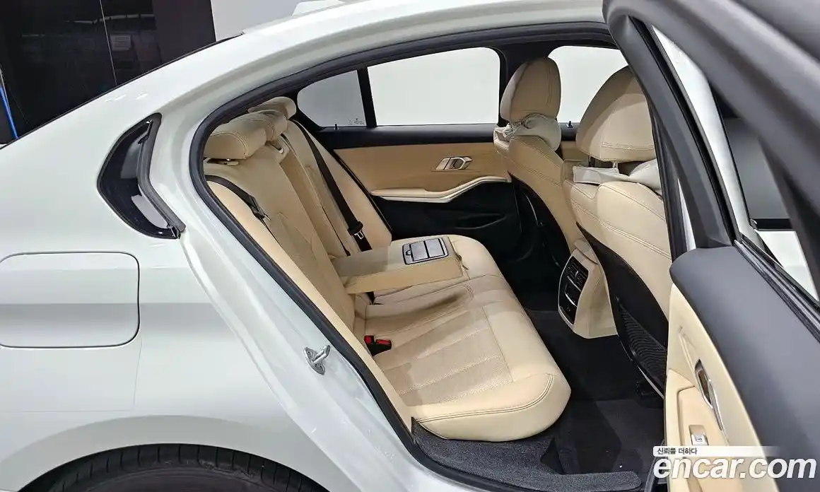 BMW 3 серия 2022 2.0 автомат (гидро), фото 11