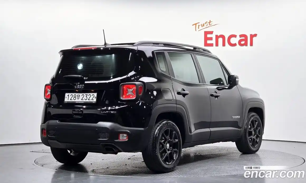 Jeep Renegade 2019 2.4 автомат (гидро), фото 1