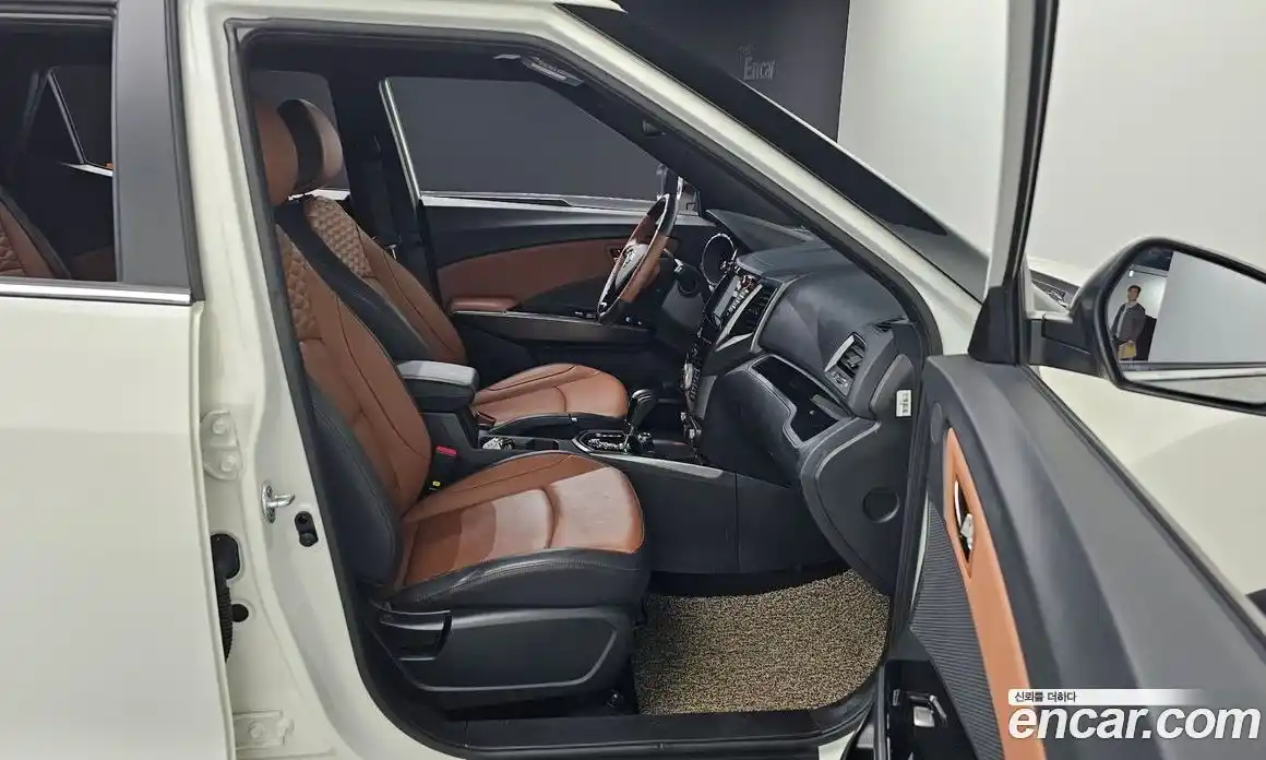 SsangYong TIBOLI 2018 1.6 автомат (гидро), фото 12