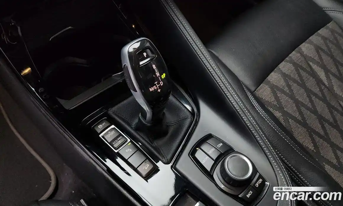 BMW X1 2021 2.0 автомат (гидро), фото 12