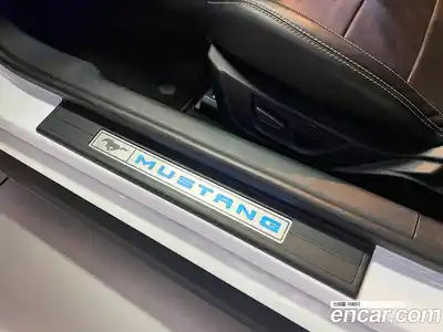 Ford Mustang 2023 2.3 автомат (гидро), миниатюра 8