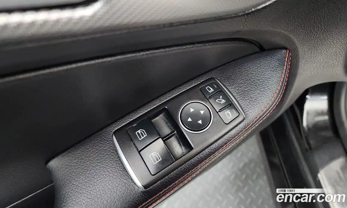 Mercedes-Benz SLC-Class 2017 2.0 гидро, фото 19 Mercedes-Benz SLC-Class 2017 2.0 гидро, фото 19