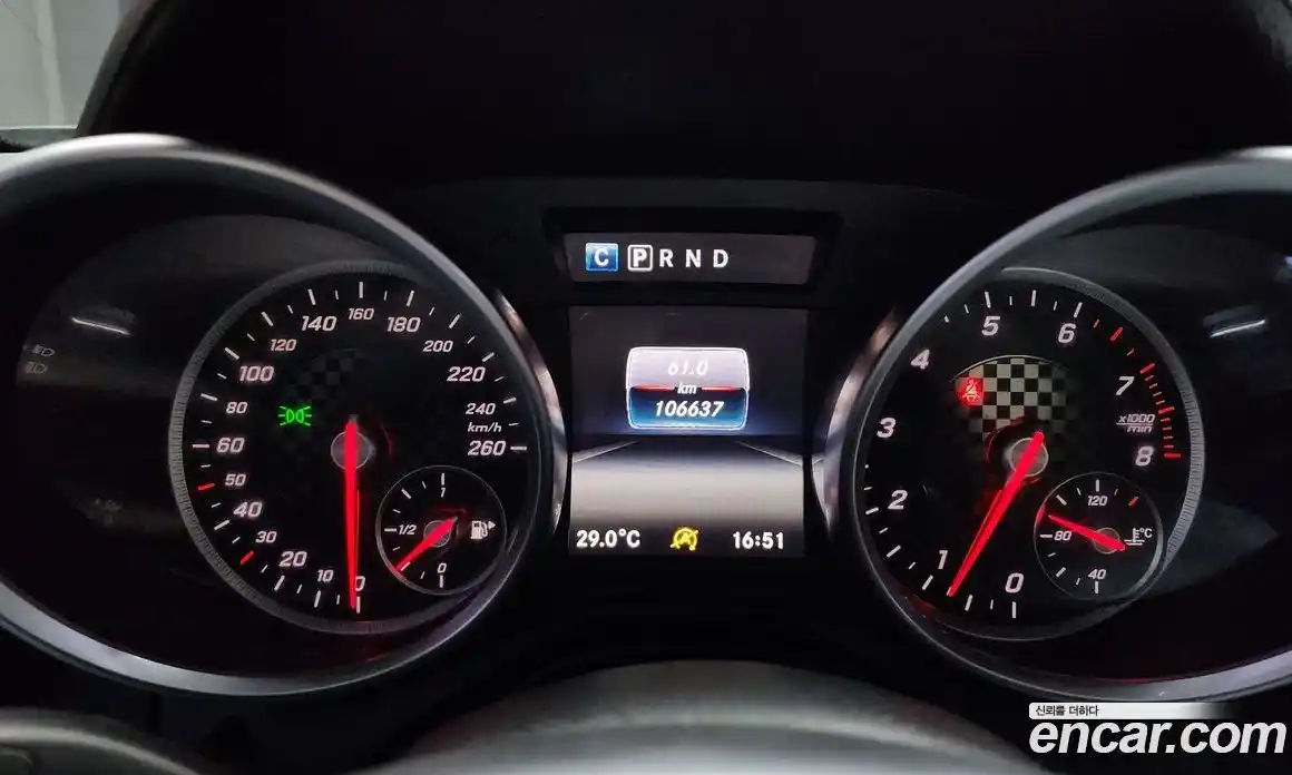 Mercedes-Benz SLC-Class 2017 2.0 гидро, фото 8 Mercedes-Benz SLC-Class 2017 2.0 гидро, фото 8