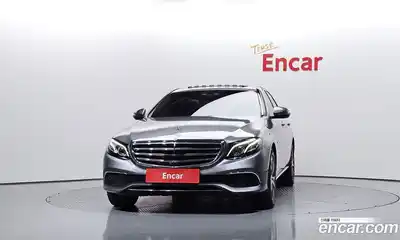 Mercedes-Benz E-Class 2020 2.0 автомат (гидро), миниатюра 3