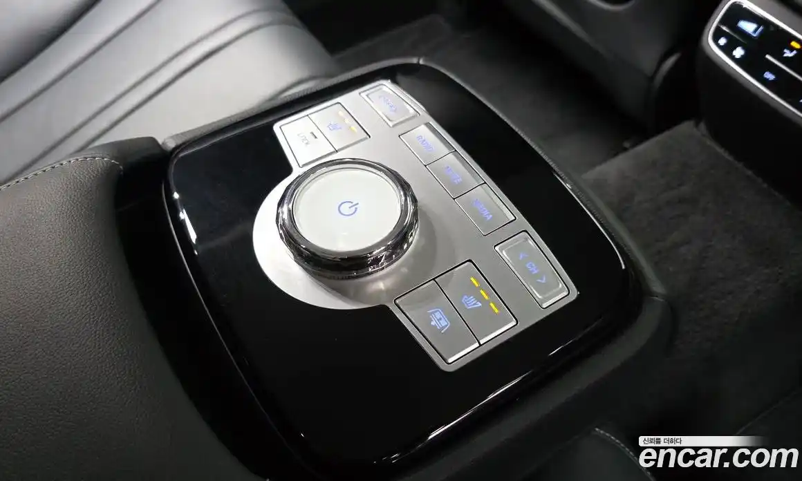 Genesis G80 2023 2.5 автомат (гидро), фото 19