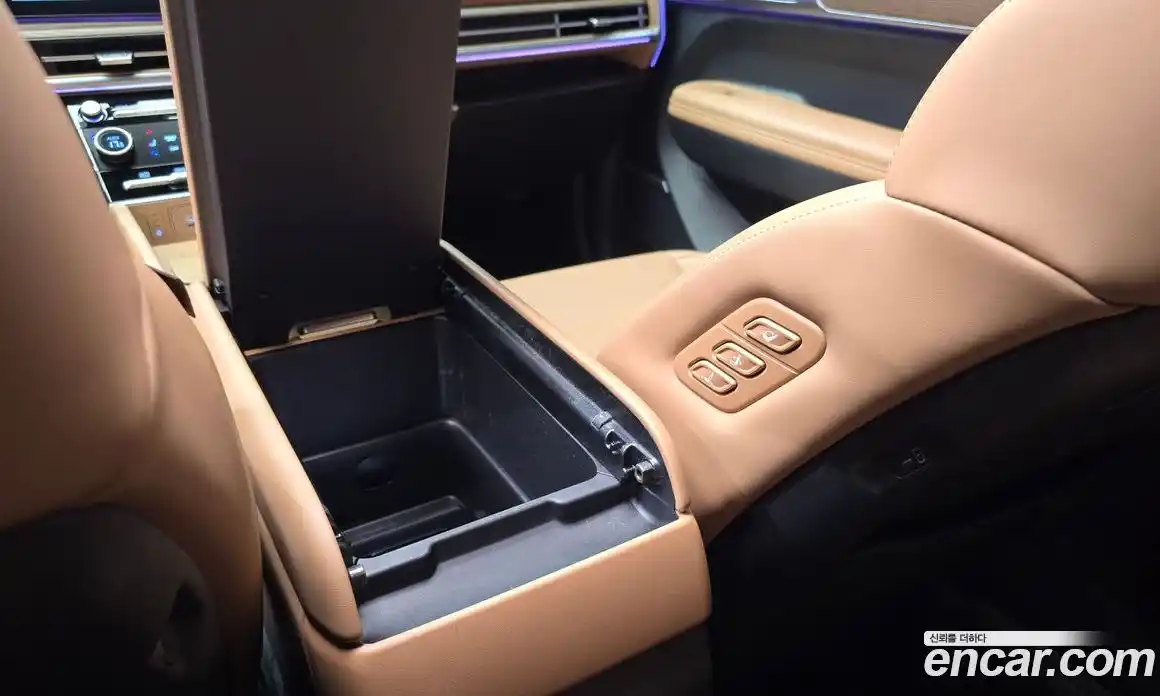 Hyundai Santa Fe 2024 1.6 автомат (гидро), фото 26