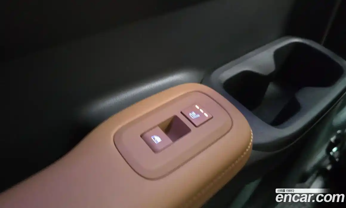 Hyundai Santa Fe 2024 1.6 автомат (гидро), фото 27