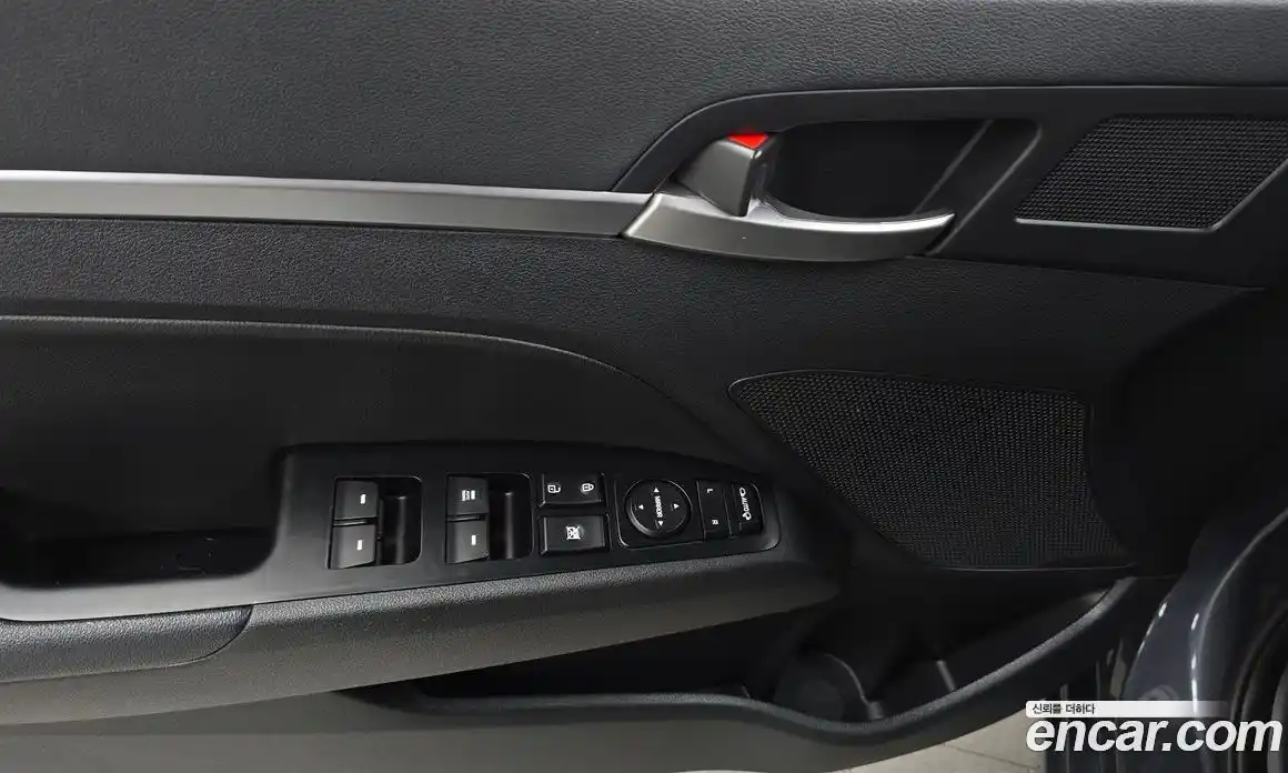 Hyundai Avante 2018 1.6 автомат (гидро), фото 25