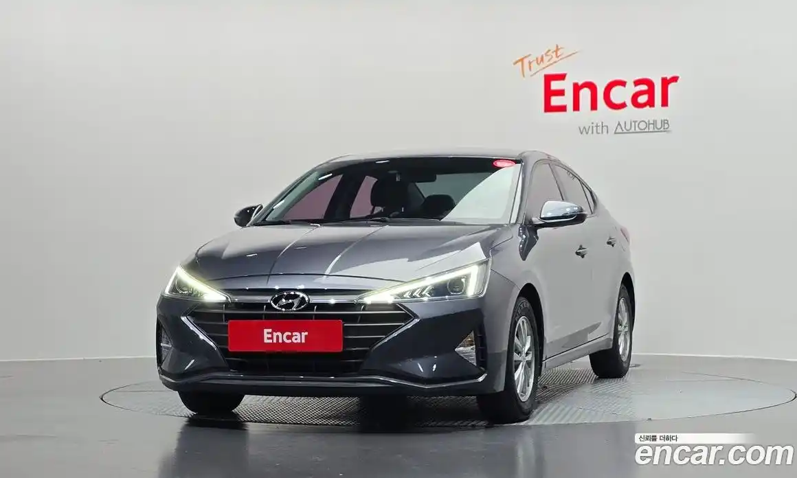 Hyundai Avante 2018 1.6 автомат (гидро), фото 3