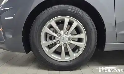 Hyundai Avante 2018 1.6 автомат (гидро), миниатюра 5