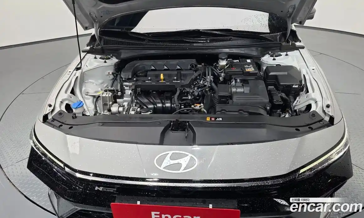 Hyundai Avante 2024 1.6 автомат (гидро), фото 5