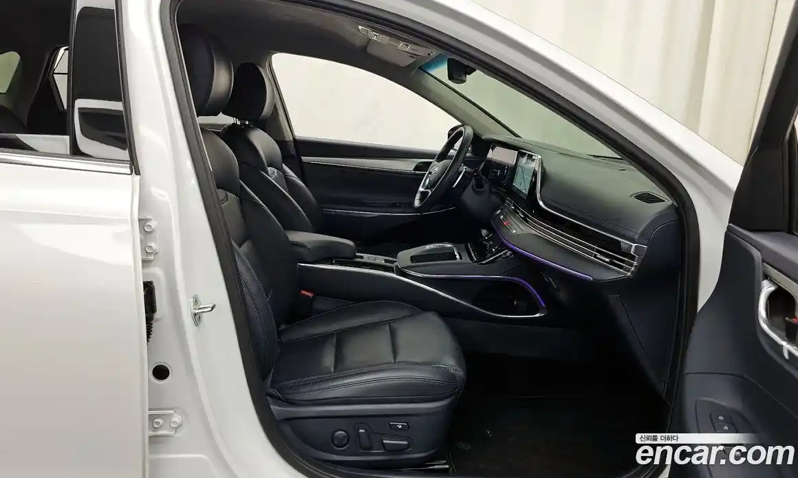 Hyundai Grandeur 2020 2.5 автомат (гидро), фото 18