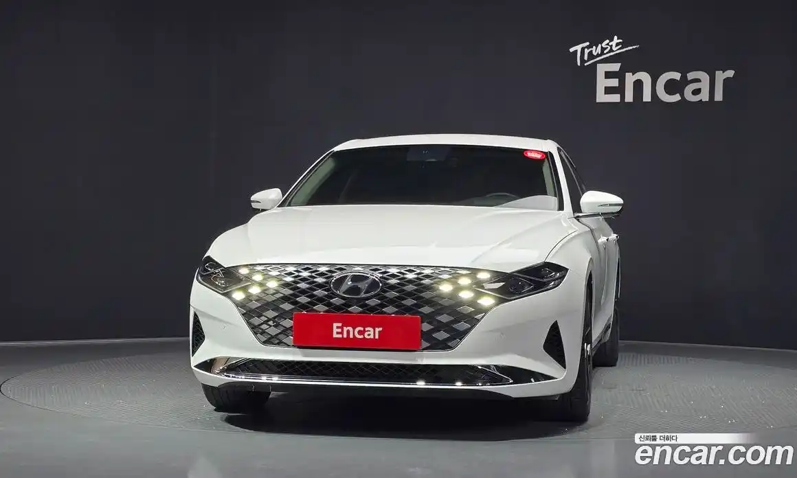 Hyundai Grandeur 2020 2.5 автомат (гидро), фото 3