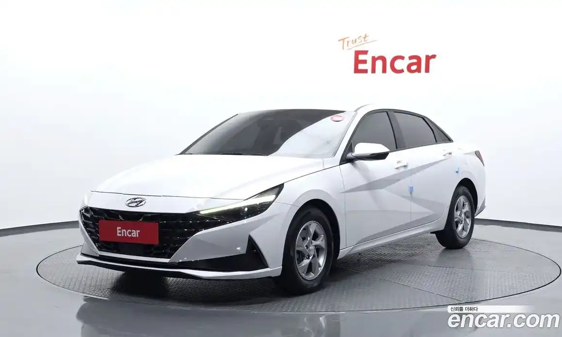 Hyundai Avante 2021 1.6 автомат (гидро), фото 1