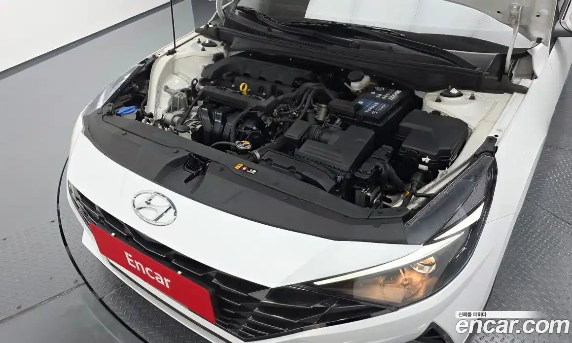 Hyundai Avante 2021 1.6 автомат (гидро), фото 6