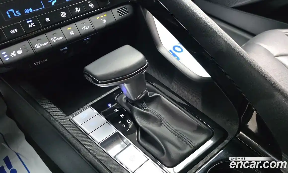 Hyundai Avante 2021 1.6 автомат (гидро), фото 9