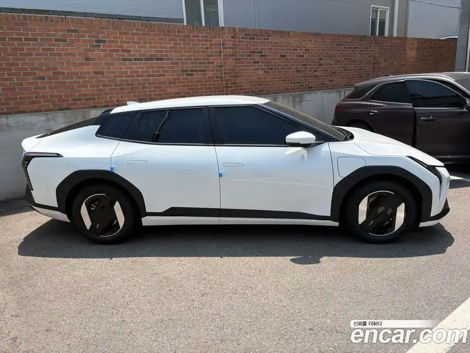 Kia EV4 2026 автомат (гидро), фото 10