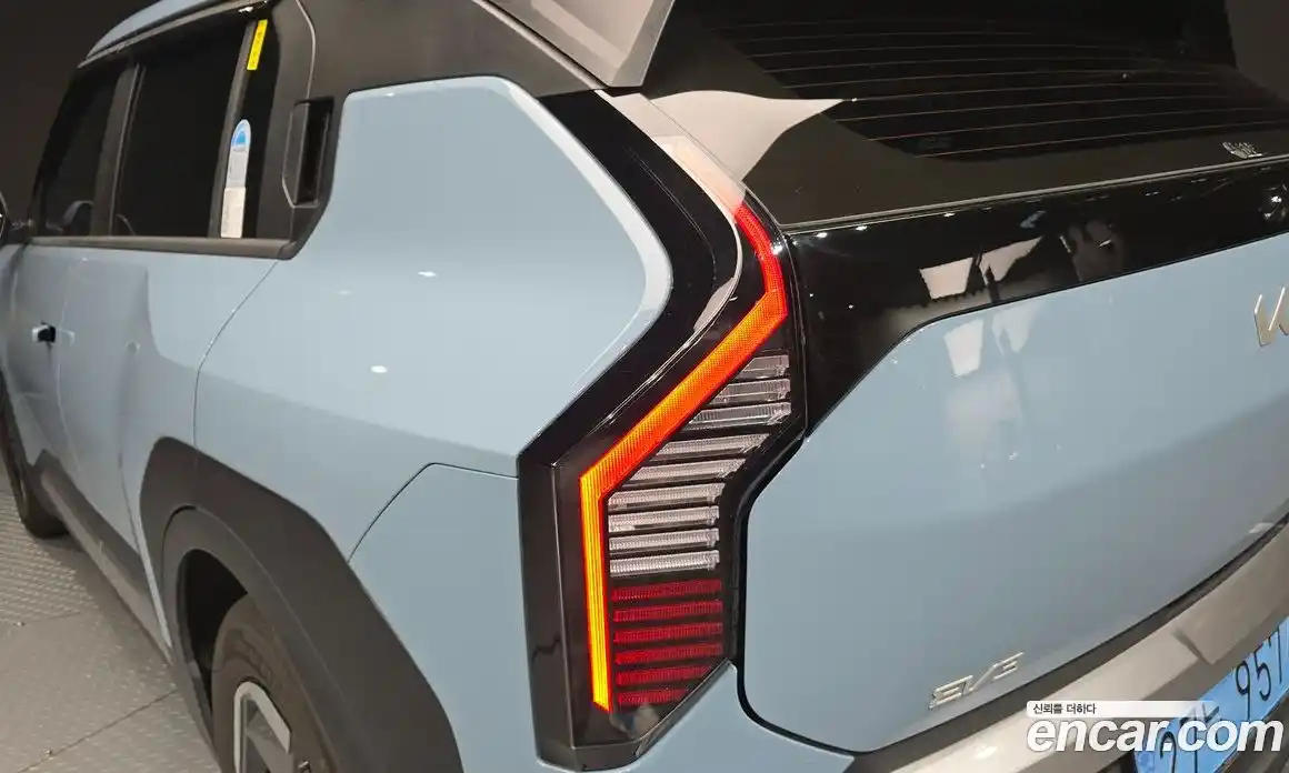 Kia EV3 2025 0.2 автомат (гидро), фото 9