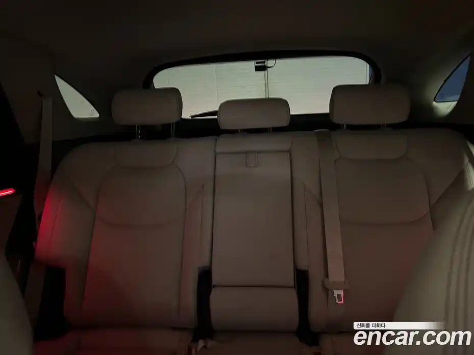 Genesis GV70 2025 2.5 автомат (гидро), фото 6