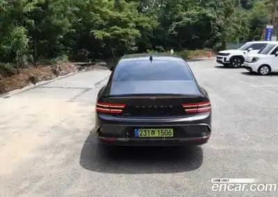 Genesis G80 2025 0.1 автомат (гидро), миниатюра 3