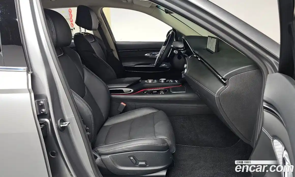 Genesis GV70 2021 2.5 автомат (гидро), фото 16