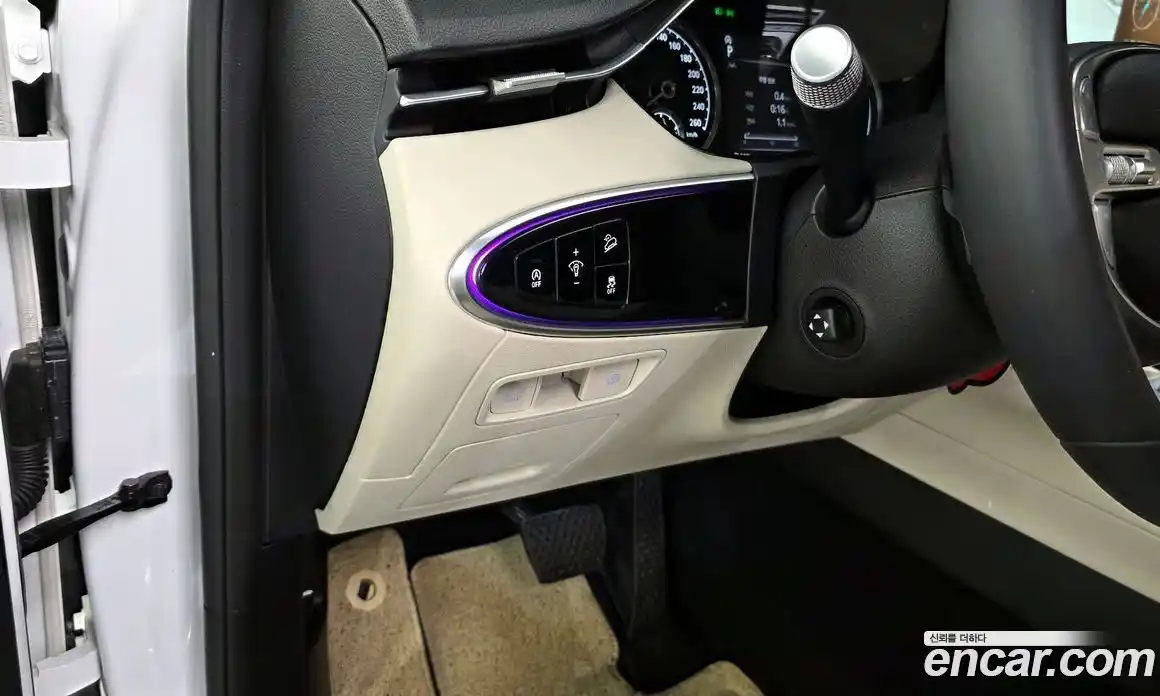Genesis GV70 2023 2.5 автомат (гидро), фото 23
