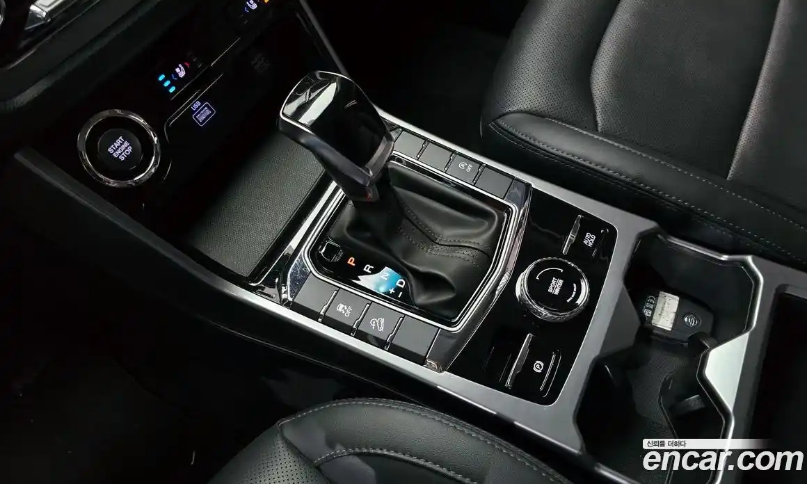 SsangYong Korando 2022 1.5 автомат (гидро), фото 12