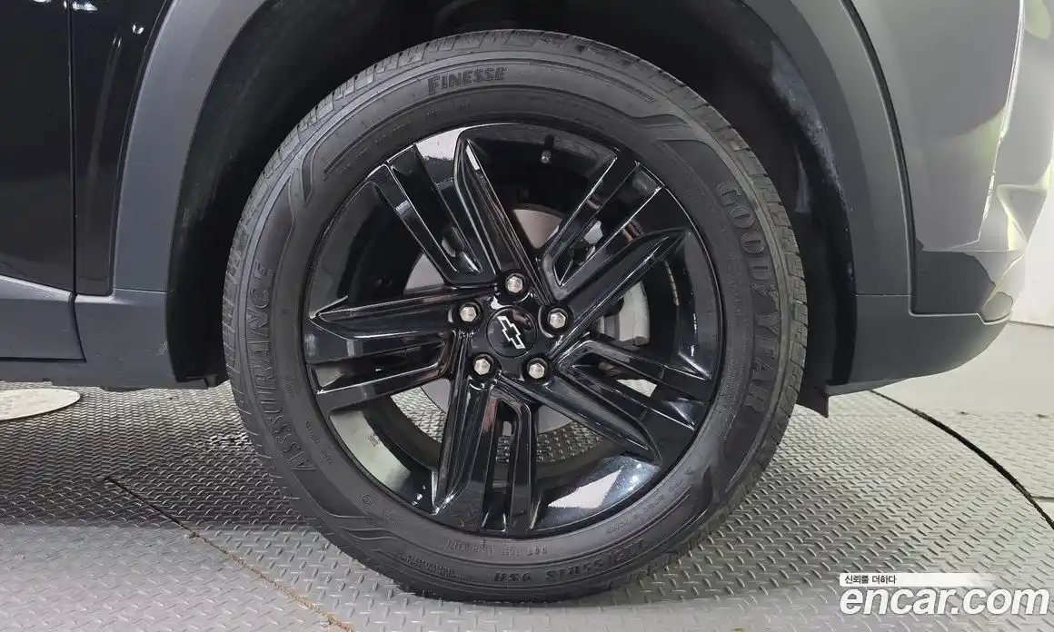 Chevrolet Trax 2023 1.2 автомат (гидро), фото 7
